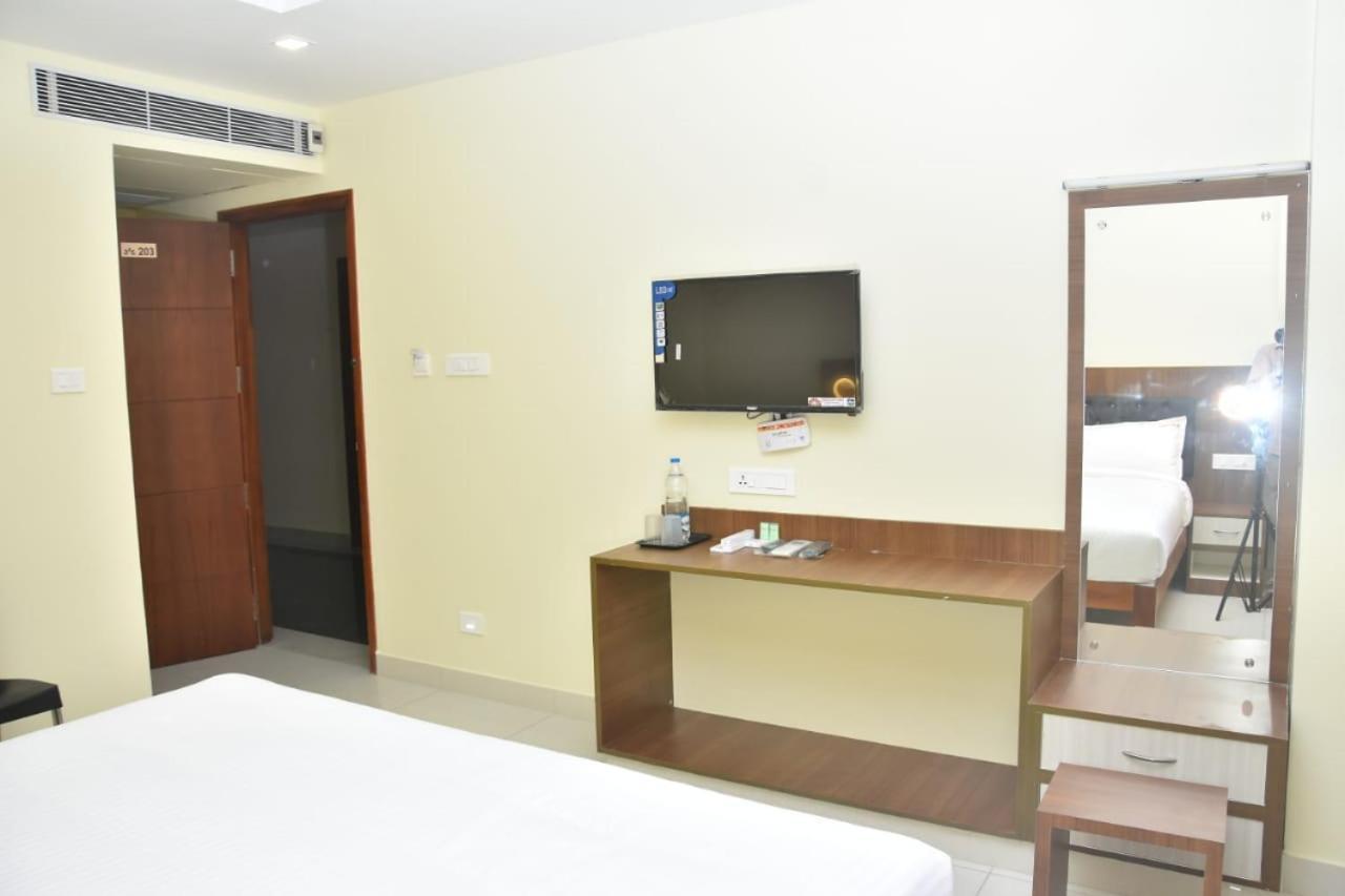Le Arul Park Karaikal Exterior foto