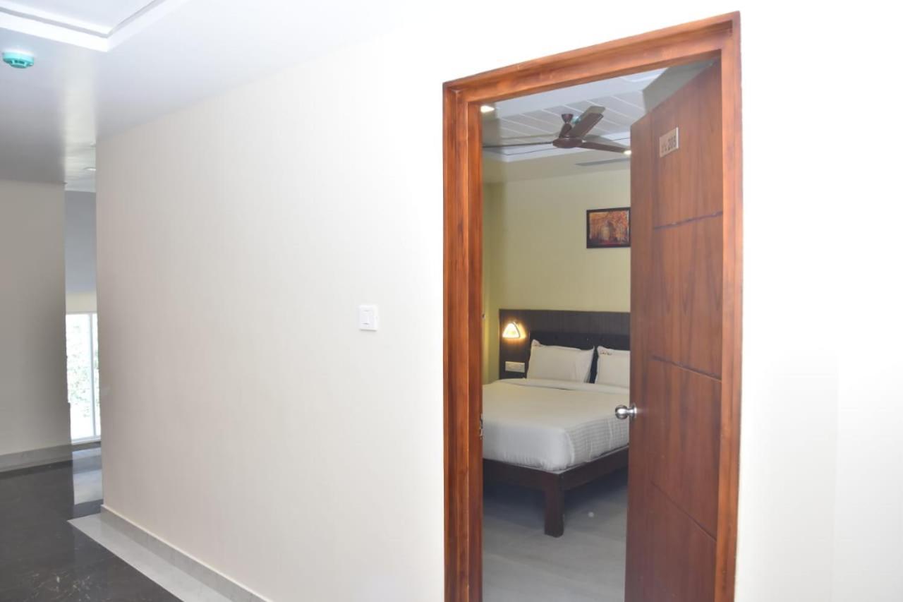 Le Arul Park Karaikal Exterior foto